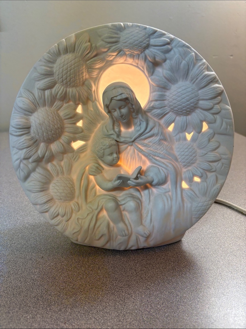 Ceramic Madonna and Child Table Lamp - White Vintage